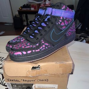 “SOLD” “SOLD” Nike Vandal premium quickstrike “Roswell Rayguns” size 13 US mens